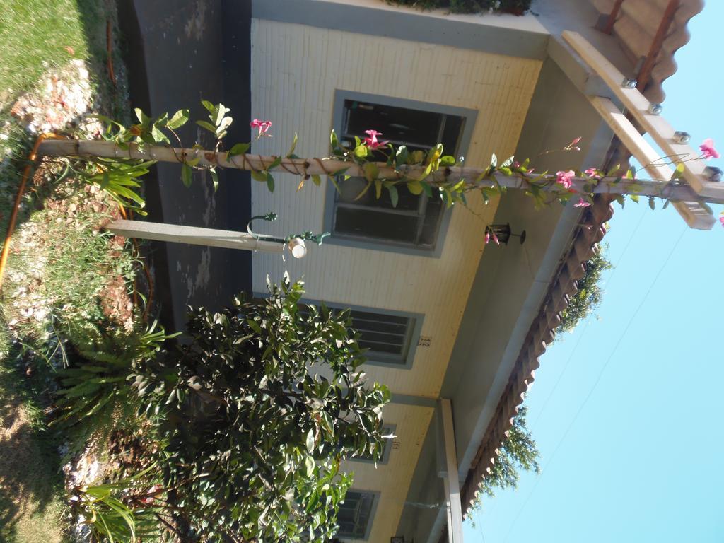 Hotel Meliza'S Garden Foz do Iguaçu Exterior foto